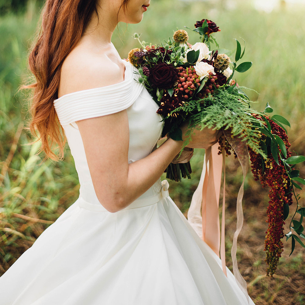 Wedding слушать. Young married. Seninle. Сценарий любви. Невеста с баяном.